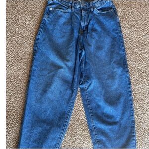 Women’s Blue Jeans
